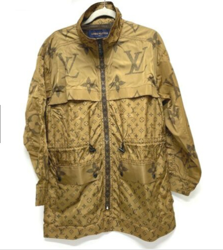ルイヴィトン　モノグラム　ナイロンジャケット