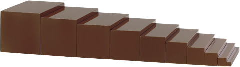 モンテッソーリ 茶色の階段